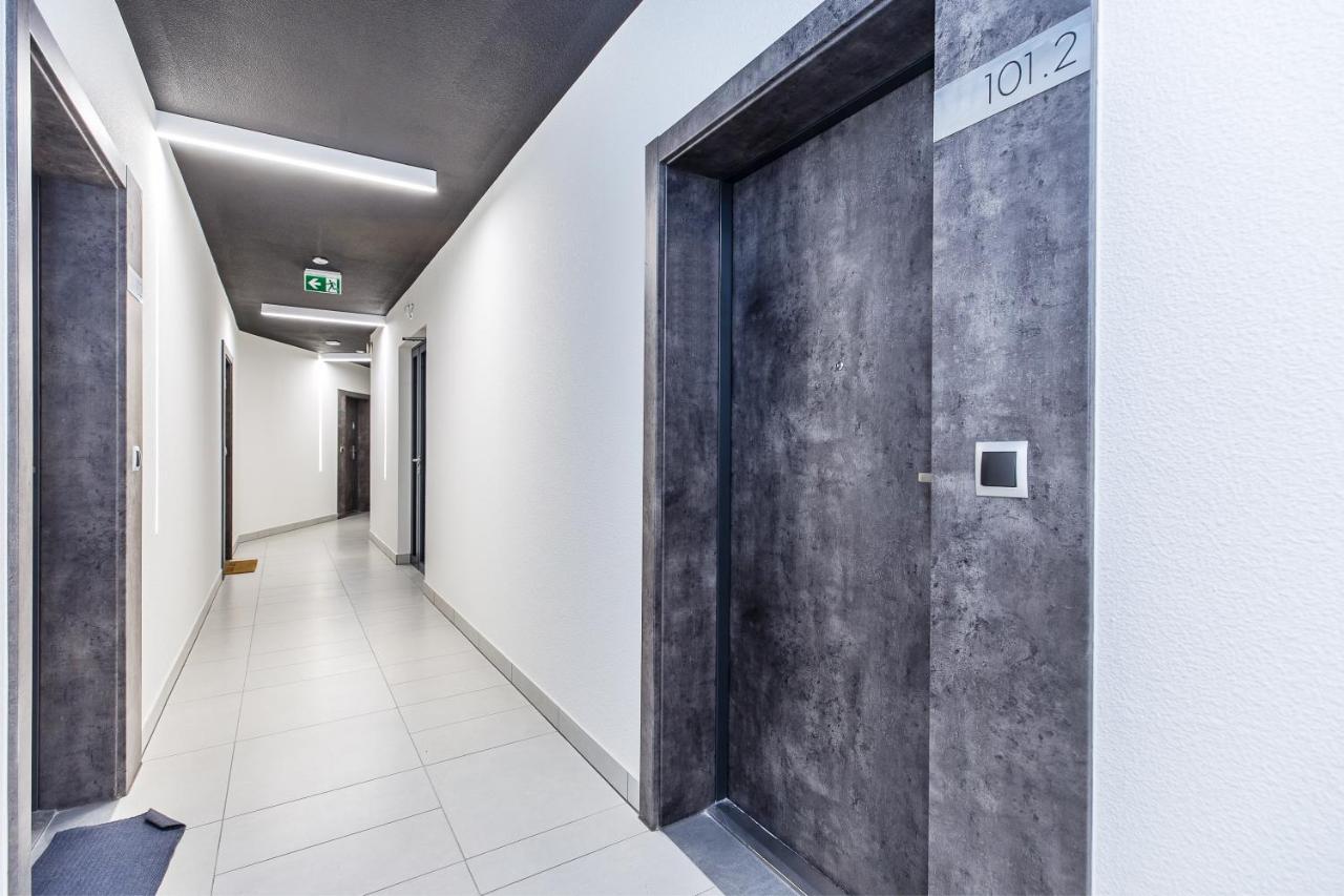 Apartment Cloud9 - Barska 69 *